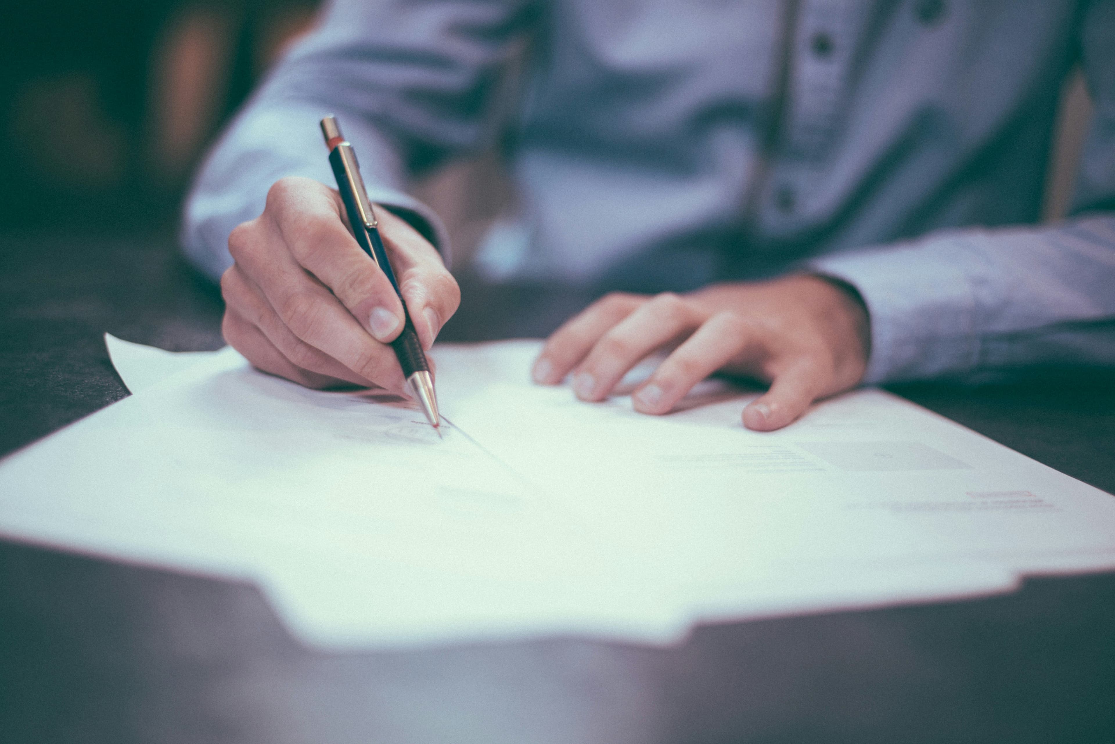 the pros and cons of paying off your car finance early